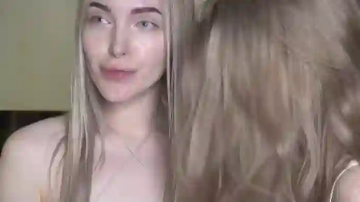 mae-beddingfield-and-sara-mauri