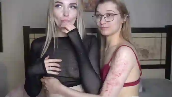 mae-beddingfield-and-sara-mauri