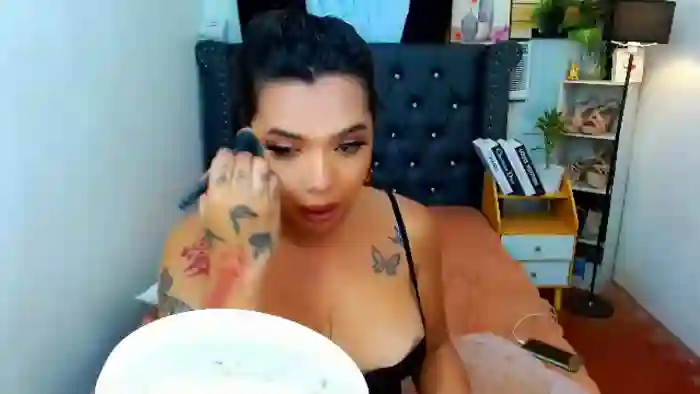 mistress-aaliyah-and-kesha-victoria