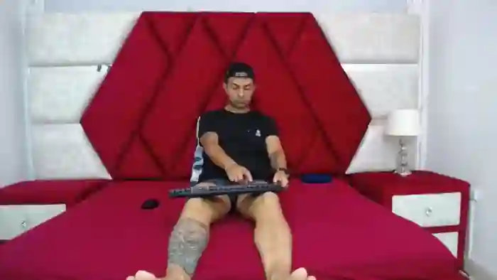 kity-lakshmi-and-jairo-spider