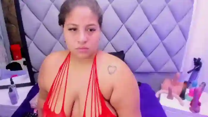 luisana-boobs