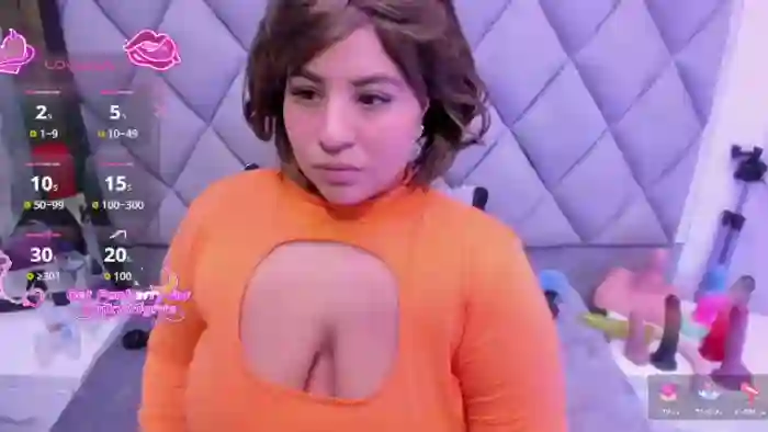 luisana-boobs