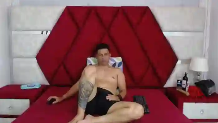 kity-lakshmi-and-jairo-spider