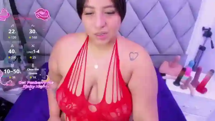 luisana-boobs