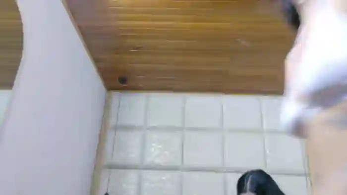 annie-boobs-and-tifanny-smih