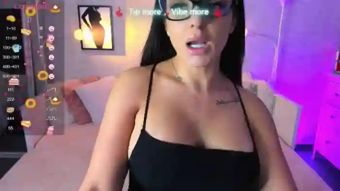 LindsayDee