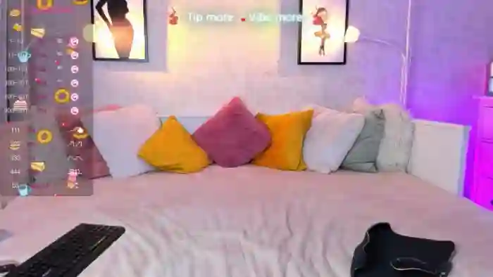 LindsayDee