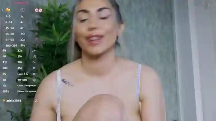 TorriHayes