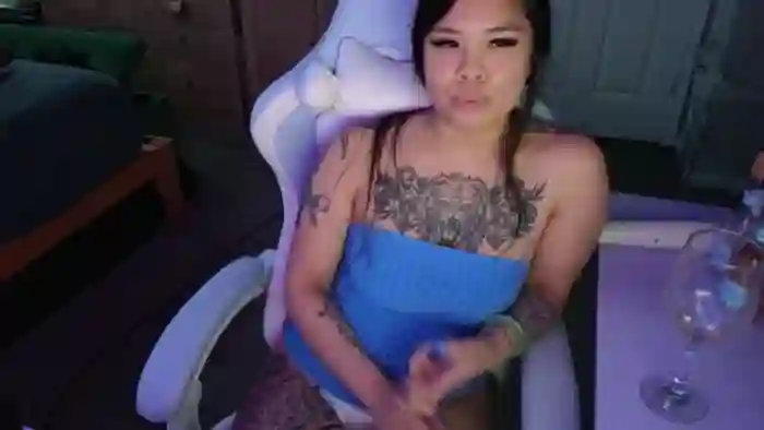 dolllface
