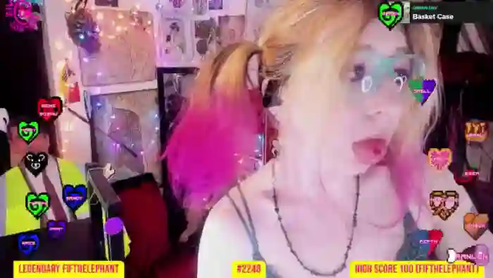 GirlbotDiv