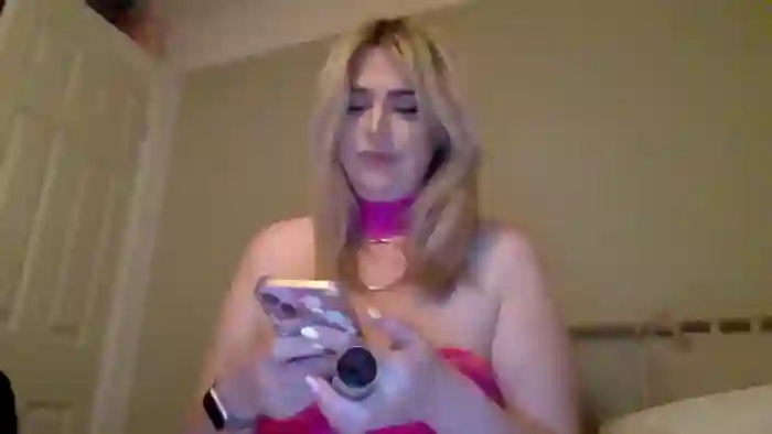 Roxy_Reveals