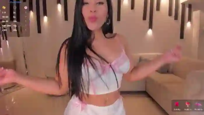 MiaRobertsX