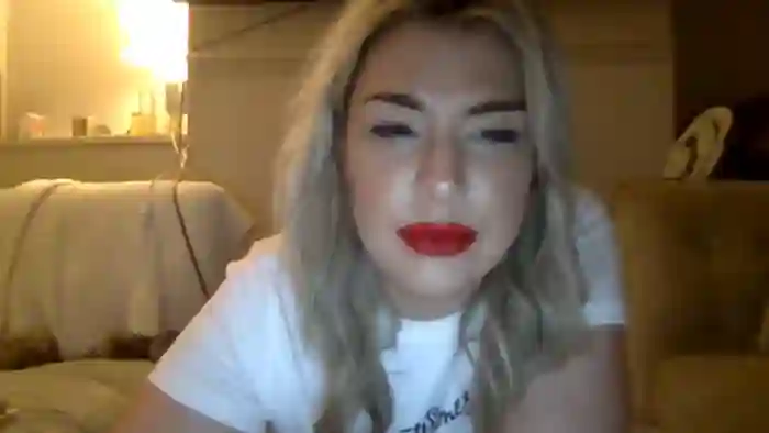 Roxy_Reveals