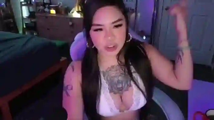 dolllface