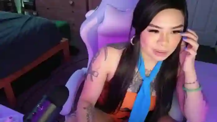 dolllface