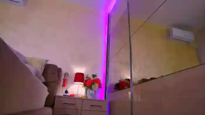 Busty_Cristal