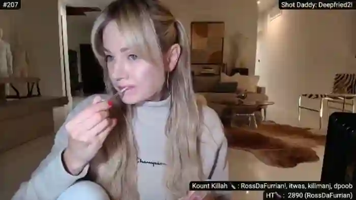 aleXis