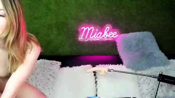 Mia_Bae