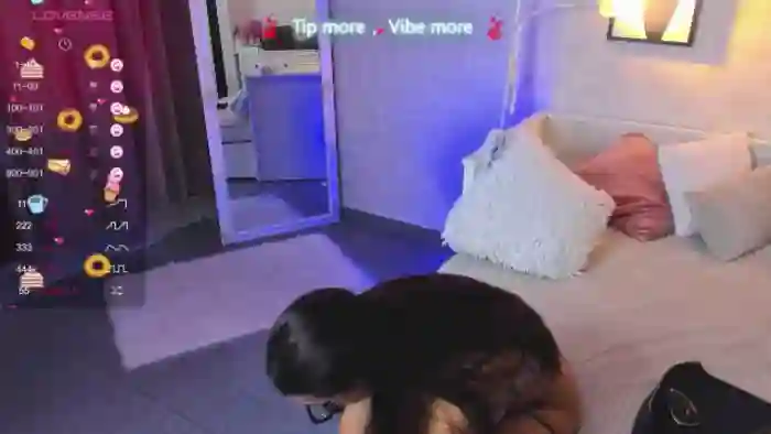 LindsayDee