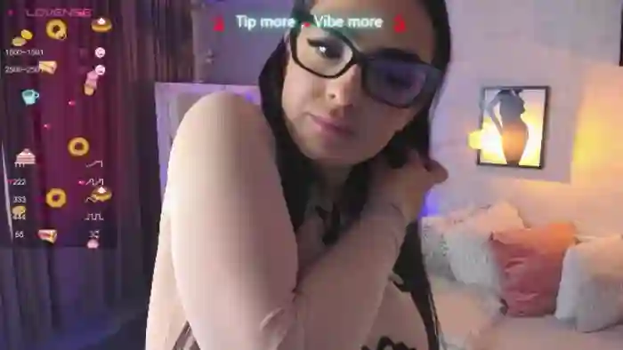 LindsayDee