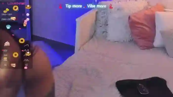 LindsayDee