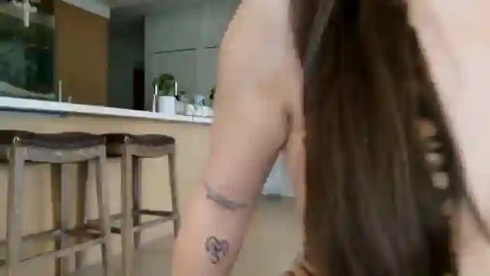 BellaBaxter