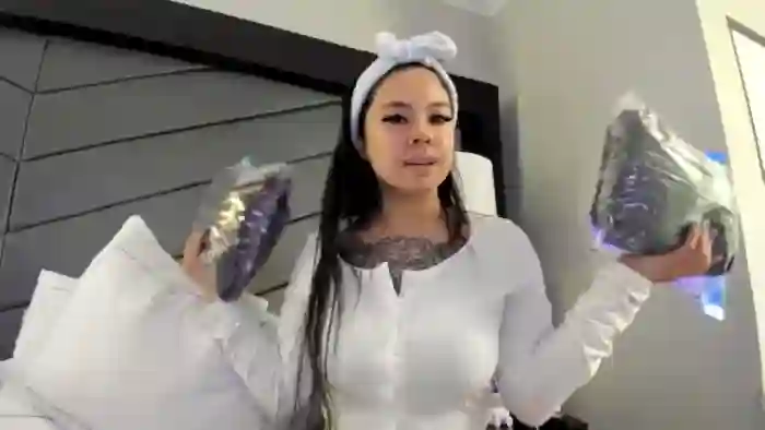 dolllface