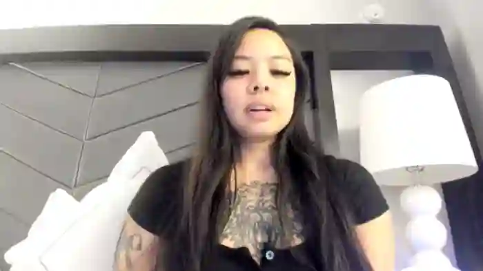 dolllface