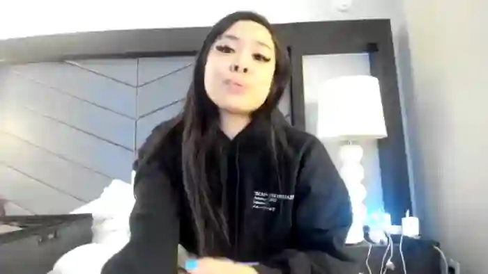 dolllface