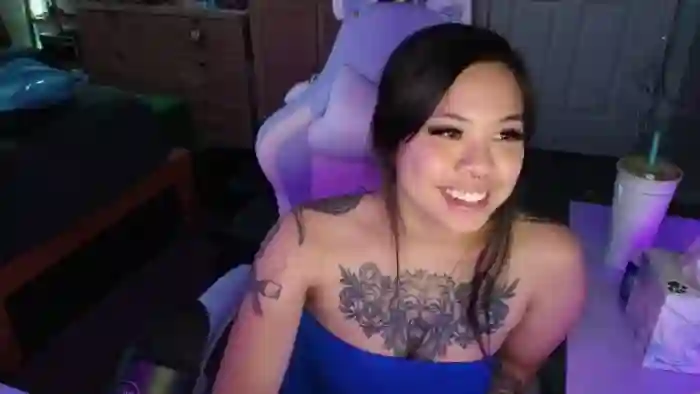 dolllface