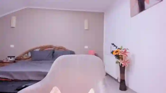 kissytease8