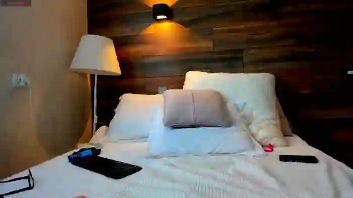 Alizee_Spicy