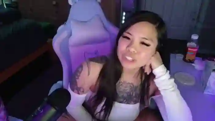 dolllface