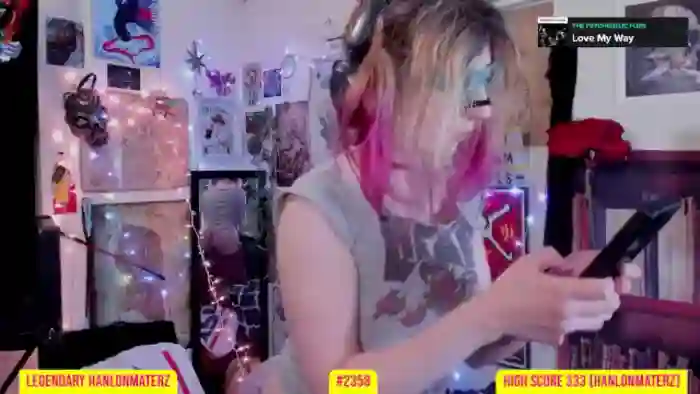 GirlbotDiv
