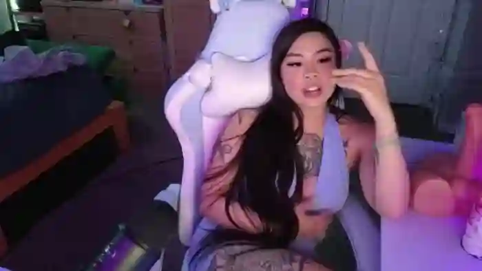 dolllface