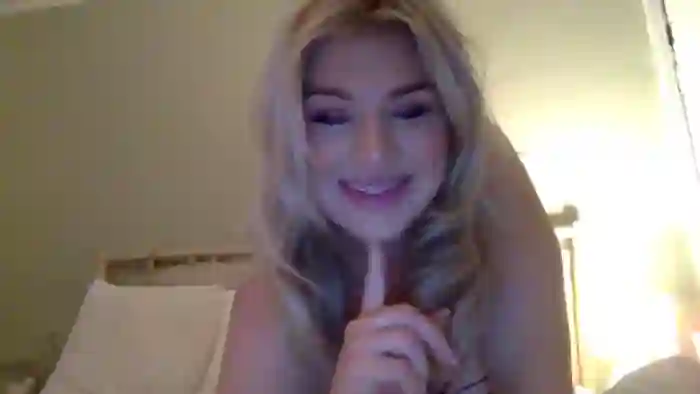 Roxy_Reveals