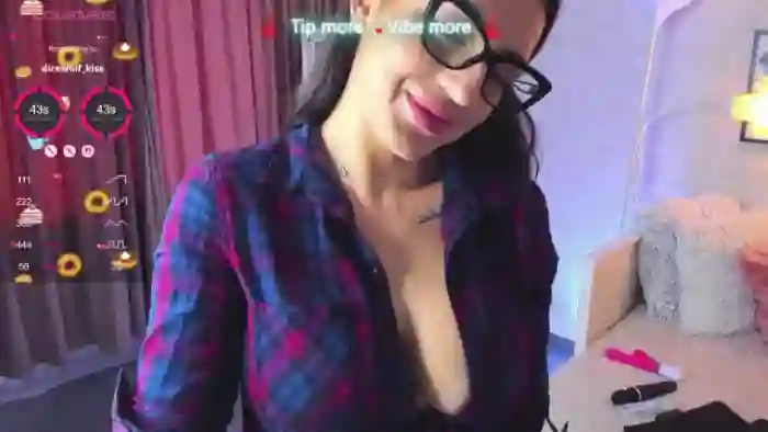 LindsayDee