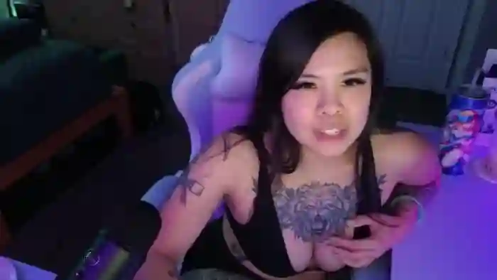 dolllface