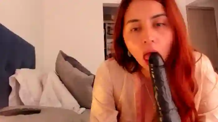 NaughtySaraa