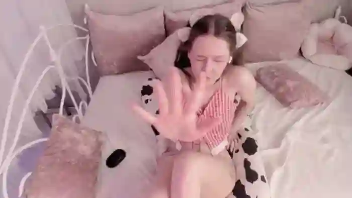 AliceKinkyGir