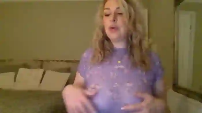 Roxy_Reveals