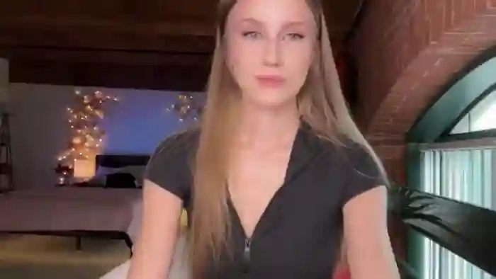 Luna_Moore1