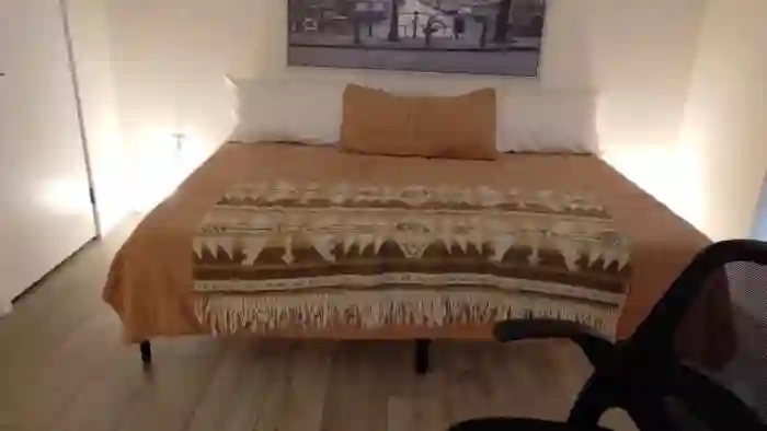 eh1_Scarlett
