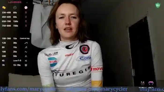 Ladyy_on_MTB
