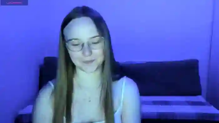 Shy_Melany