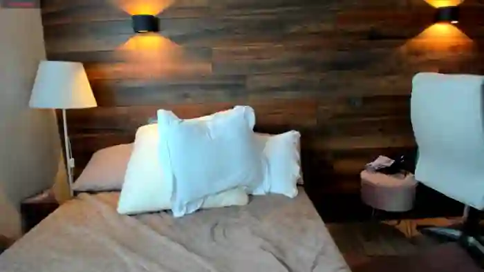 Alizee_Spicy