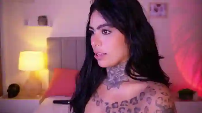 Curvylicious_
