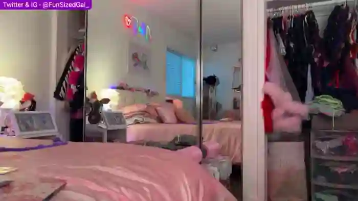FunSizedGal