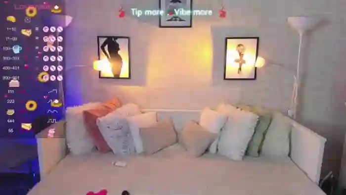 LindsayDee