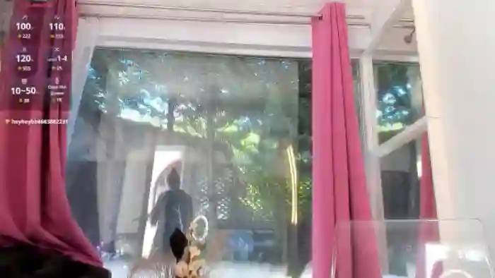 Mia_Noir